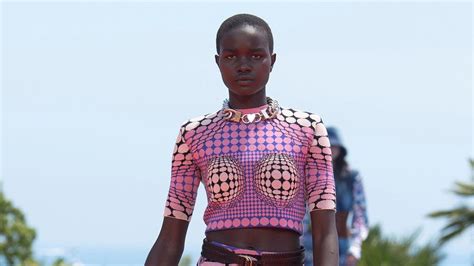 artiste inspiré de paco rabanne